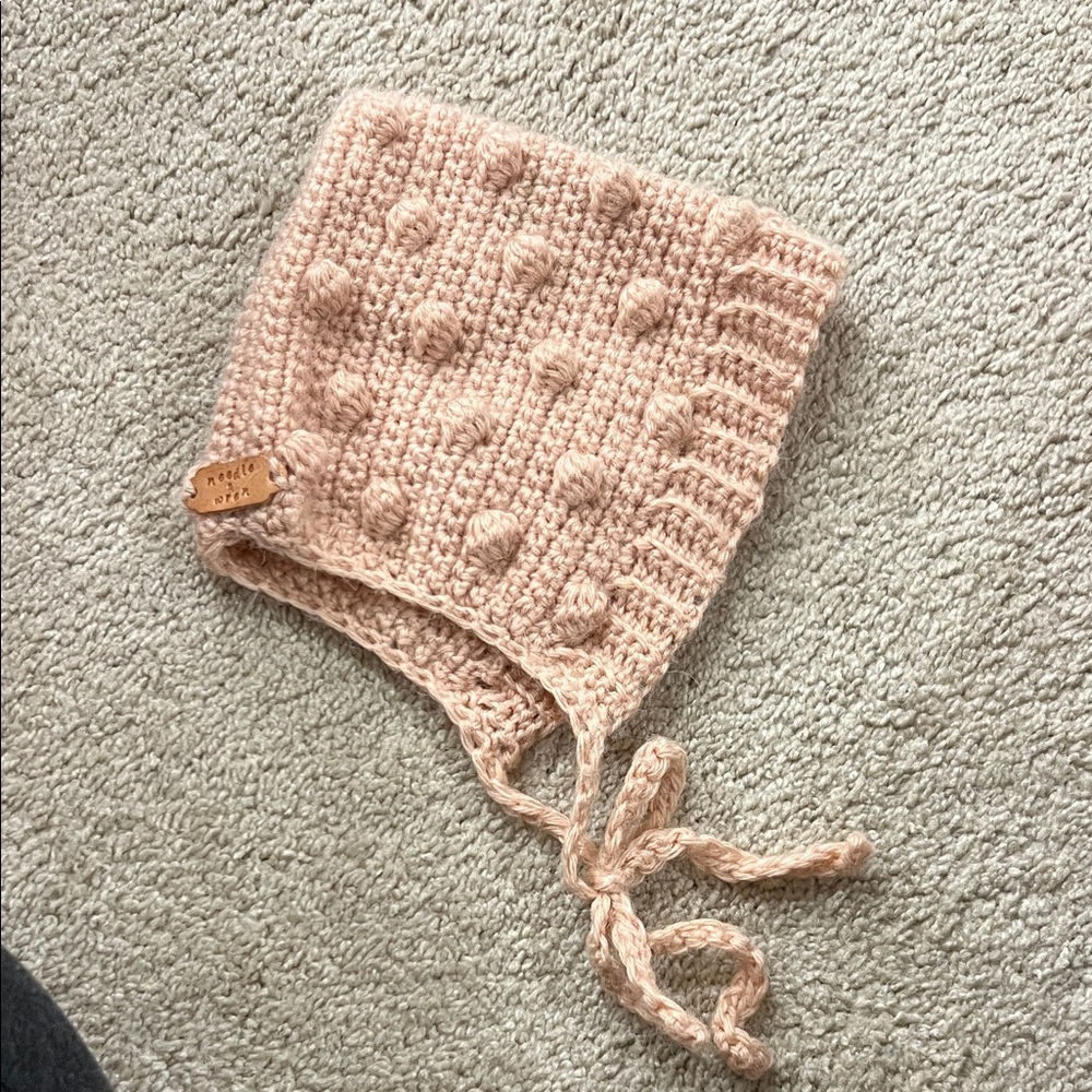 Cozy Knit Bonnet for Kids in Soft Pink